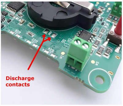 Discharge supercapacitors