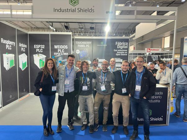 El equipo de Industrial Shields en Advanced Factories 2023, Barcelona.