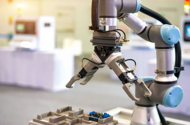Collaborative robot for the automotive sector