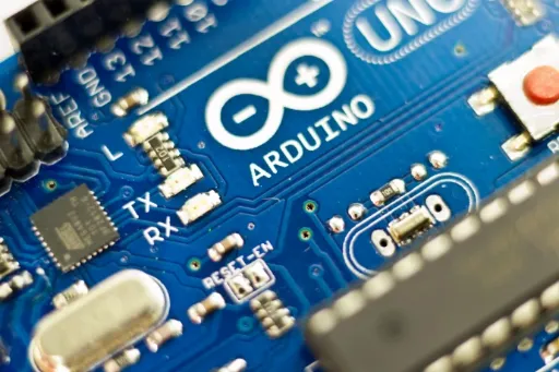 Programación de PLC Arduino: fundamentos